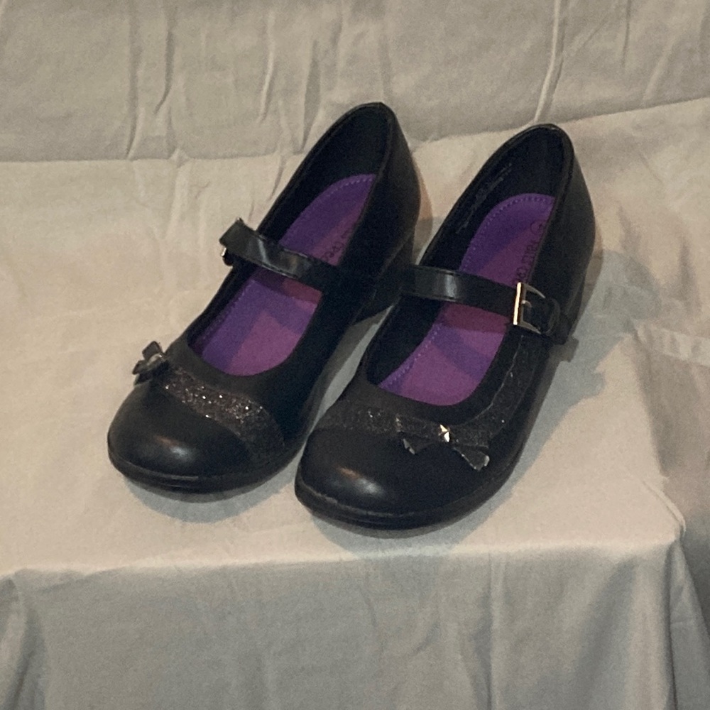 Black Mary Jane Shoes with Bow Accent